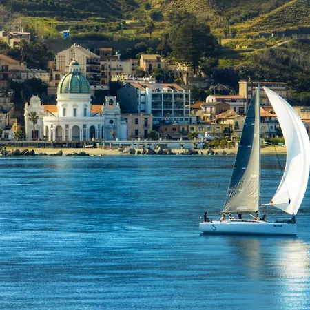 Poseidon- Seaview Appartamento Messina