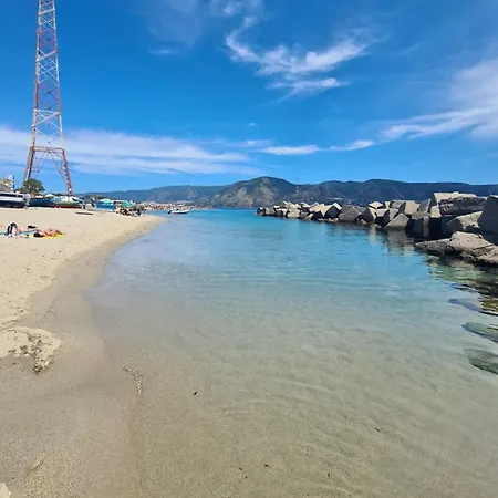 Poseidon- Seaview Appartamento Messina